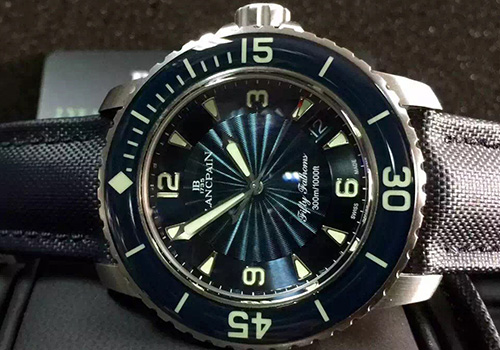 手表維修表盤應(yīng)該注意一些什么