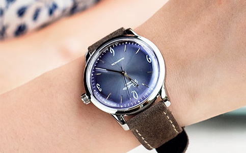 中國格拉蘇蒂手表官方服務(wù)中心有幾家（格拉蘇蒂表帶磨損的原因）