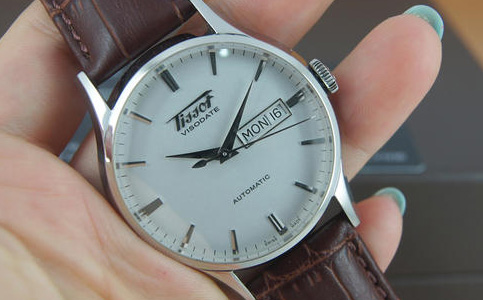 武漢天梭售后服務(wù)中心（天梭表帶太長(zhǎng)）