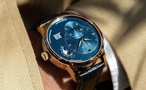 格拉蘇蒂售后維修（格拉蘇蒂手表表蒙出現水珠）