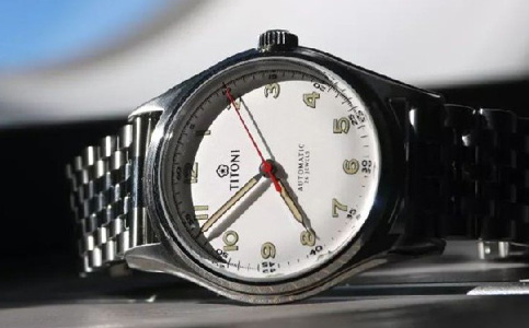 梅花手表維修售后（梅花手表帶的清潔步驟）