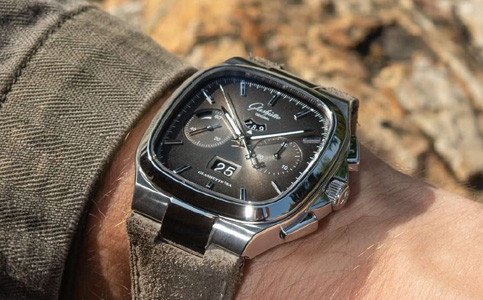 格拉蘇蒂保養(yǎng)費用(手表進(jìn)灰的原因及解決技巧)