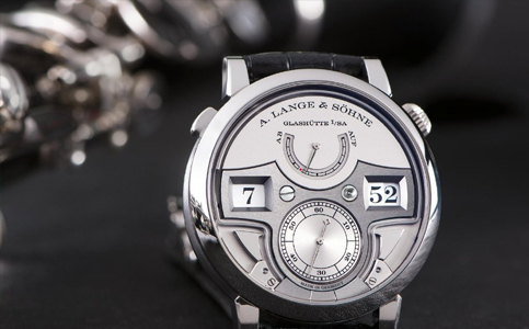 朗格劃痕專柜免費修復嗎（保養朗格手表的相關信息）