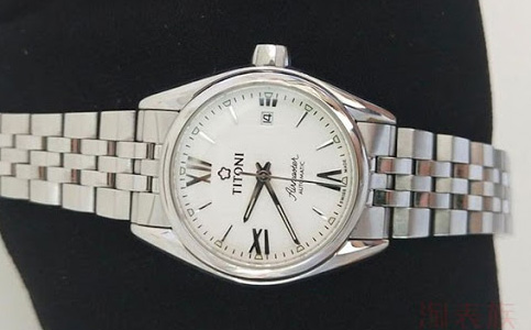 梅花手表售后網(wǎng)點(diǎn)（梅花手表電池沒電的現(xiàn)象）