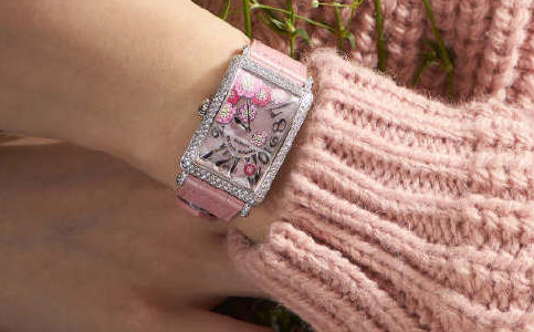 法穆蘭手表保養一次需要幾天(法穆蘭手表表蒙掉落后怎么辦)