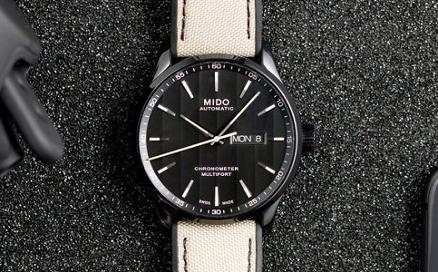 美度手表維修價(jià)目表(美度表盤出現(xiàn)生銹現(xiàn)象)